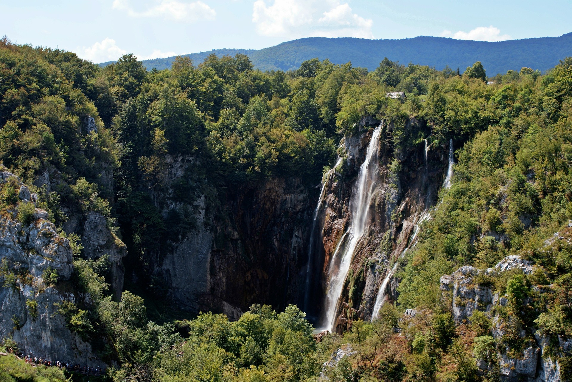 National park Plitvice lakes economical